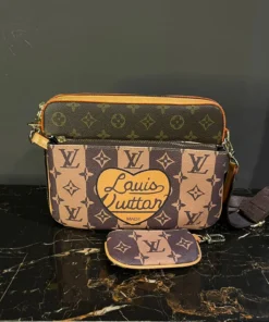 Louis V Trio Messenger Bag Damier Graphite
