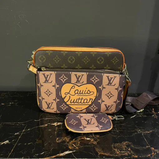 Louis V Trio Messenger Bag Damier Graphite