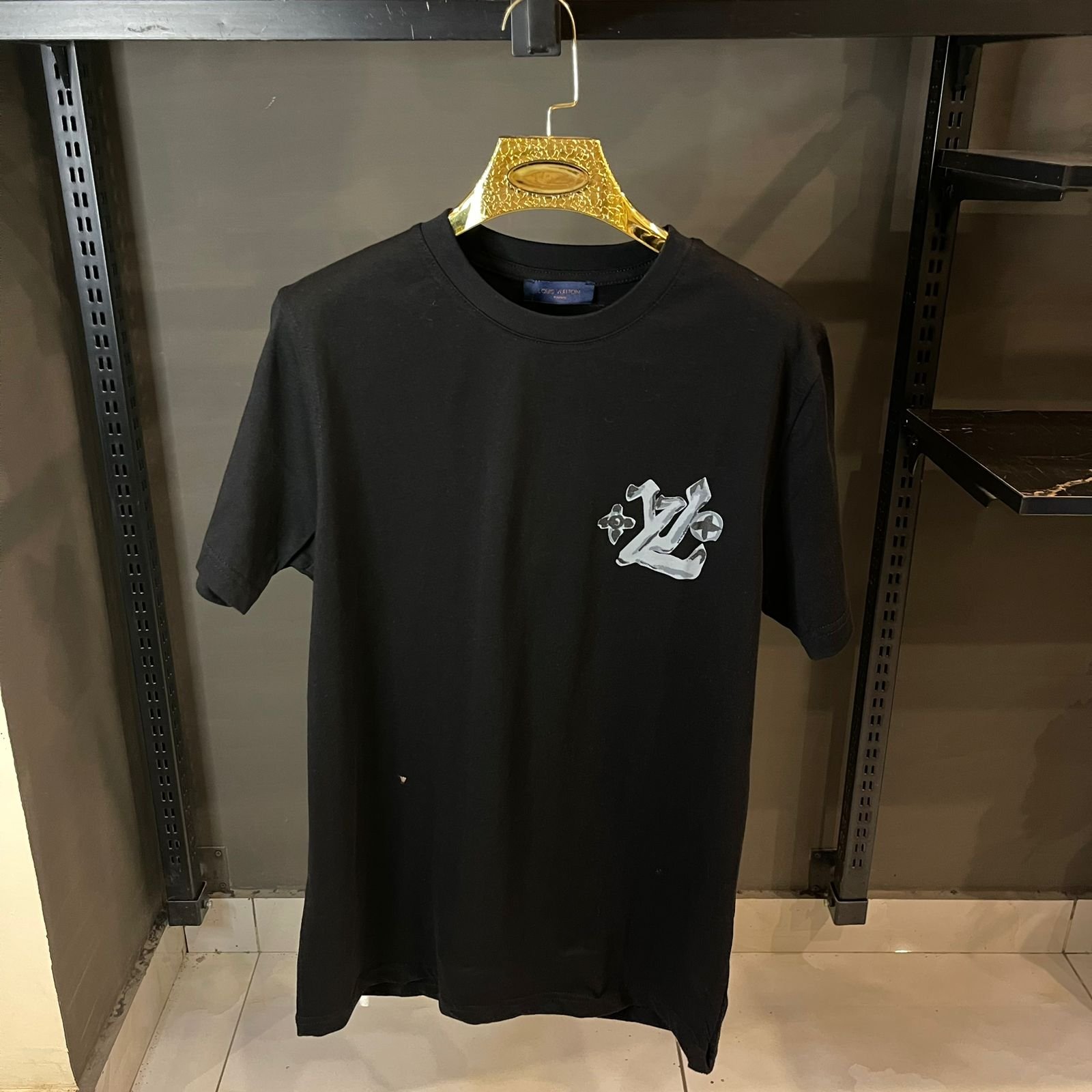 LOUIS VUITTON BLACK TSHIRT GRAY PRINT - The Nucleus Clothing