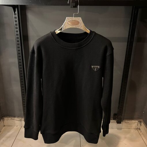 PD BLACK SWEATSHIRT WITH BADGE