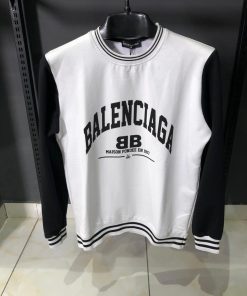 BB WHITE AND BLACK SWEATSHIRT