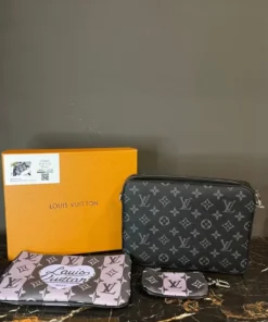 Louis V Trio Messenger Bag Damier Graphite Gray