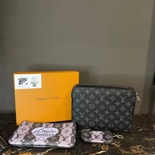 Louis V Trio Messenger Bag Damier Graphite Gray
