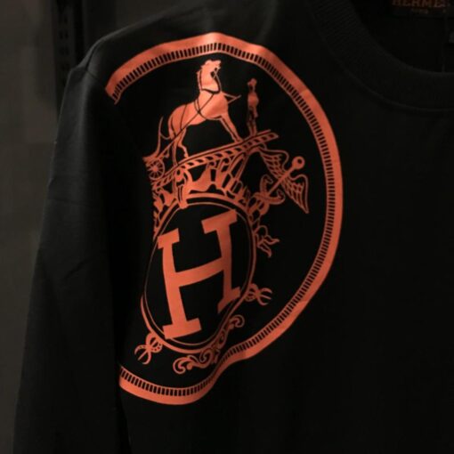 HRM BLACK SWEATSHIRT - Image 2