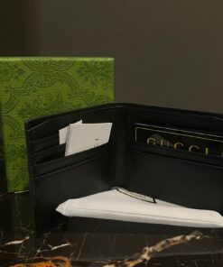 Alternative view of GC Black Wallet