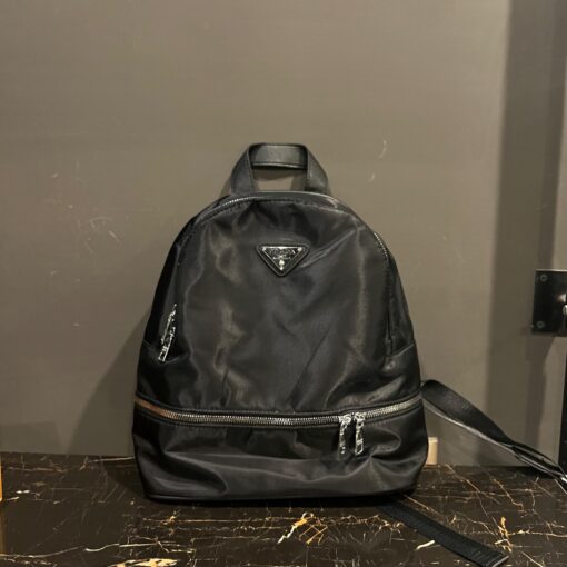 PD BLACK SHOULDER BAG