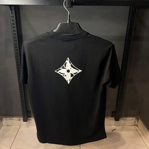 LOUIS V BLACK TSHIRT WHITE PRINT FRONT AND BACK - Image 2