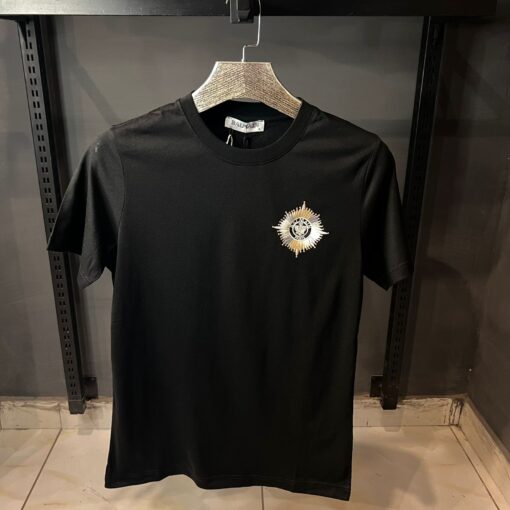 BLM BLACK TSHIRT GOLDEN SILVER PATCHE
