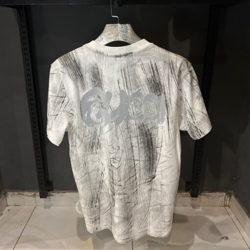 GC Graphic abstract Tshirt - Image 2