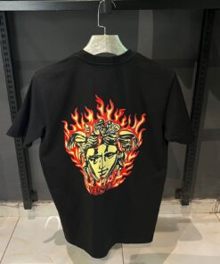 VR BLACK MEDUSA PRINT TSHIRT
