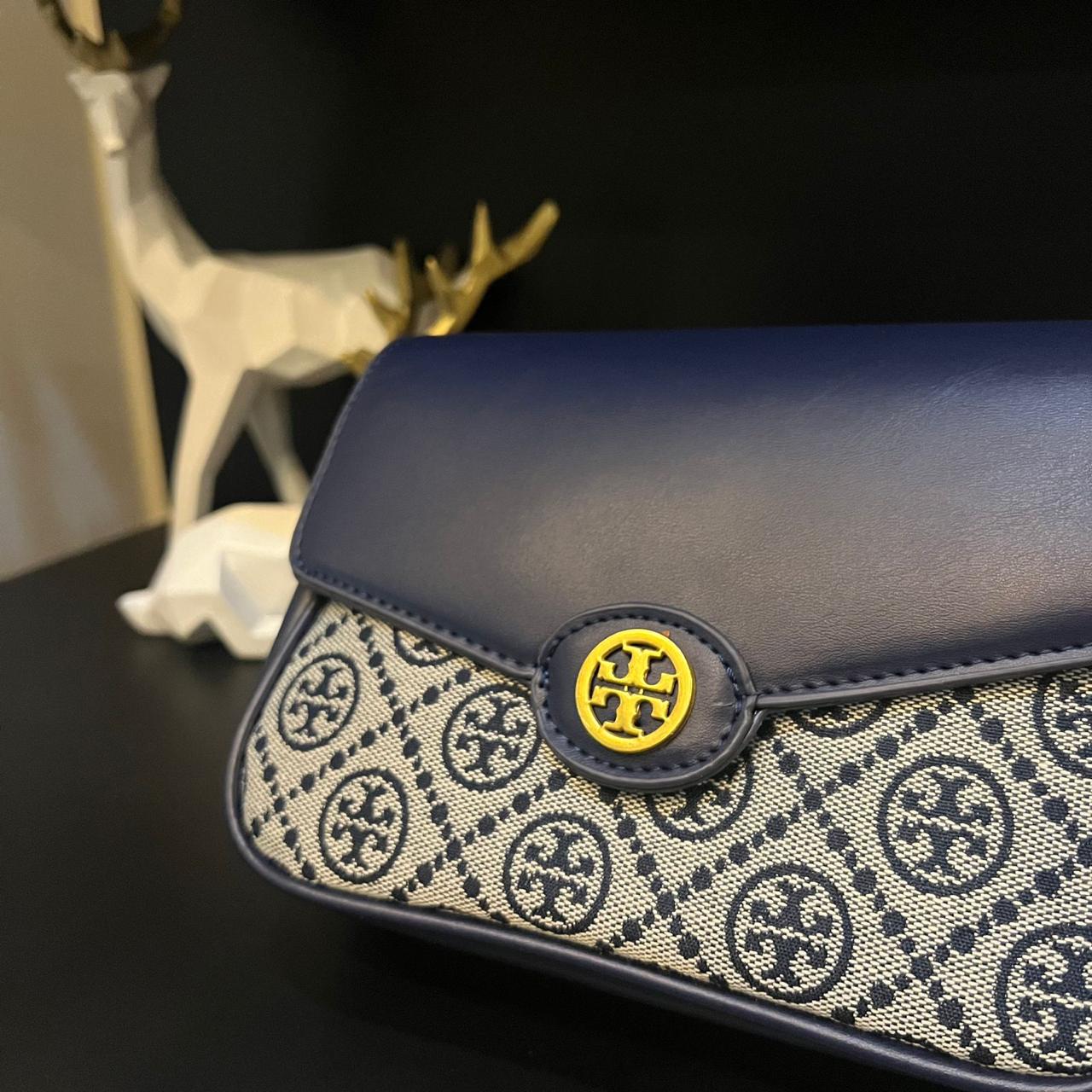 The Nucleus Clothing