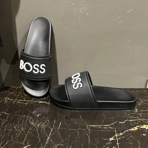 Hu Boss Men's Slippers - Image 2
