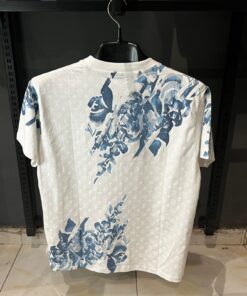Alternative view of Louis V Tapestry Monogram White T Shirt