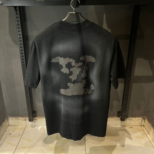 Louis V Signature Back T Shirt - Image 2