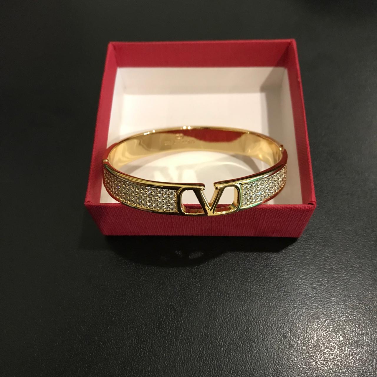 The Nucleus Clothing