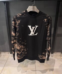 Louis V Monogram Sweatshirt