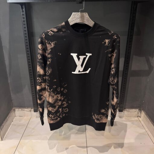 Louis V Monogram Sweatshirt