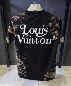 Alternative view of LV Monogram t Shirt