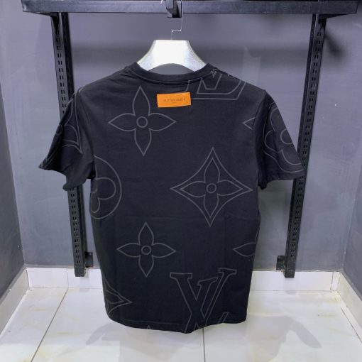 Louis V Monogram  3D PRINT Short Sleeved black t shirt - Image 2
