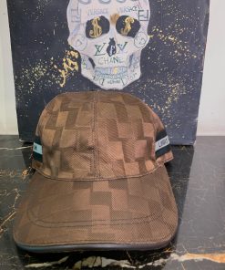 LOUIS V  cap