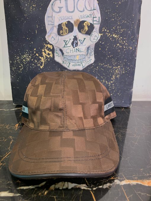 LOUIS V  cap