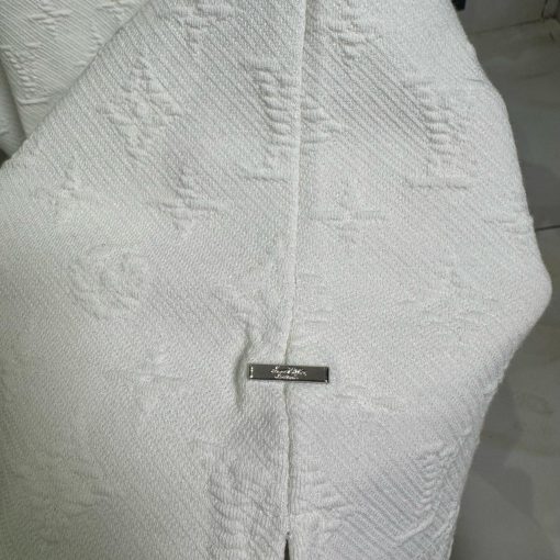 Louis V 3D Pocket Full Monogram T Shirt  White - Image 3