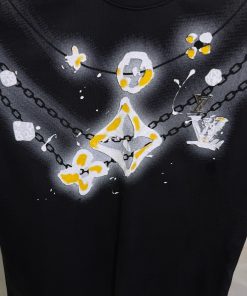 Alternative view of Louis V Front Logo Black T Shirt