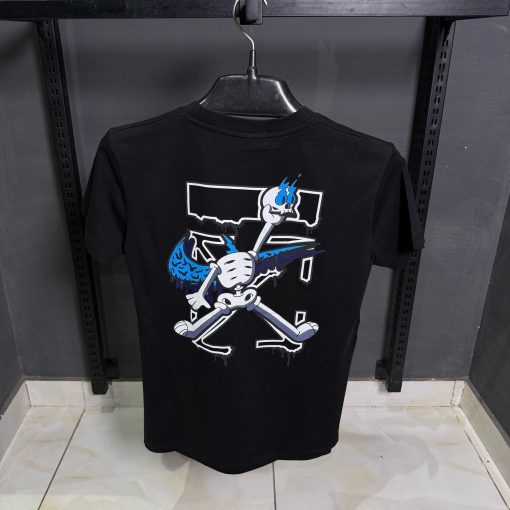 OFFW Arrows Print T Shirt in Black - Image 2