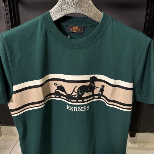 HRM Classic Horse Carriage Green T Shirt - Image 2