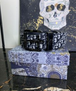 Alternative view of DR Mens Oblique Belt