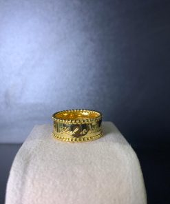 VCA Perlee Signature Ring