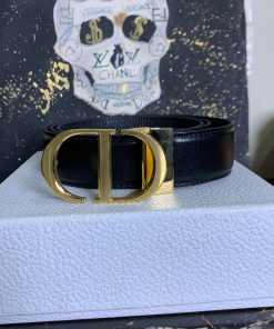 Alternative view of DR 30 Montaigne Black Belt