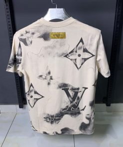 Alternative view of Louis V Cream Watercolor T Shirt