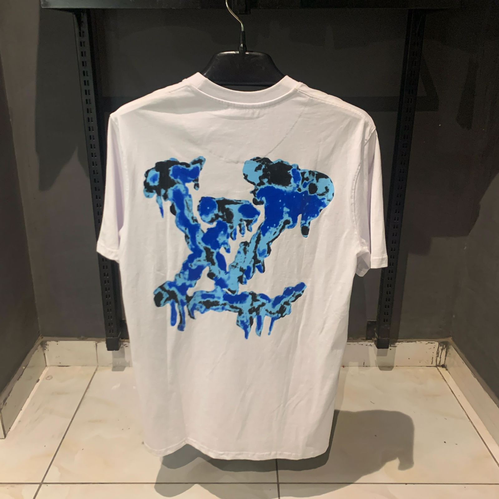 Louis V Drip Logo Graphic T Shirt White - Image 2