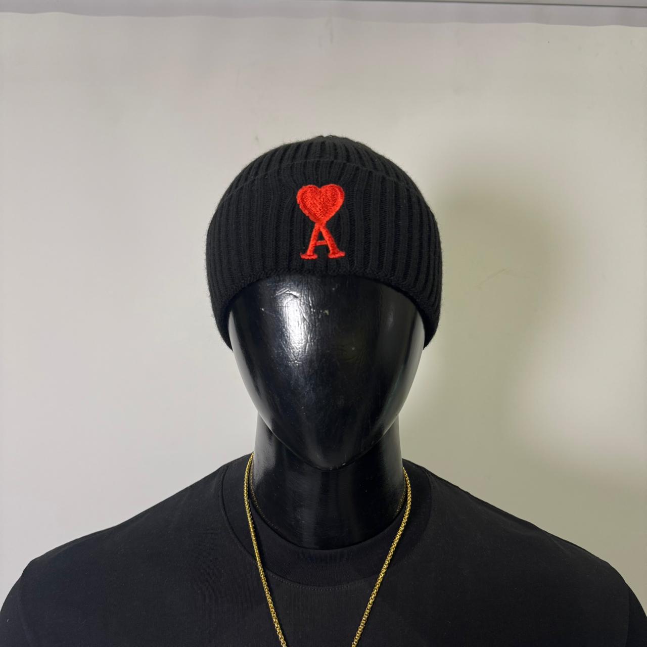 AMI Paris Heart Logo Ribbed Knit Beanie Black