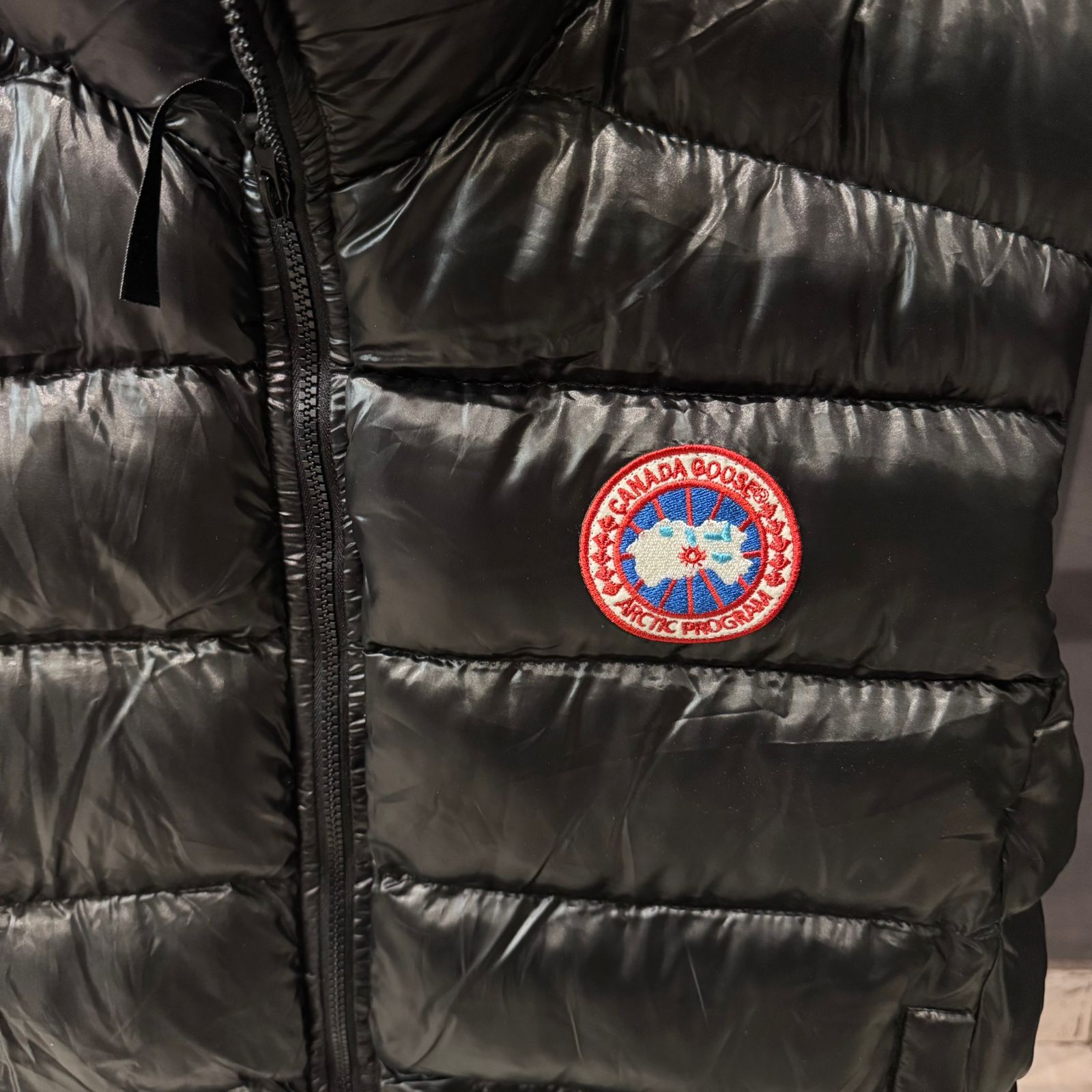 Canada Goose HyBridge Lite Down Vest - Image 3