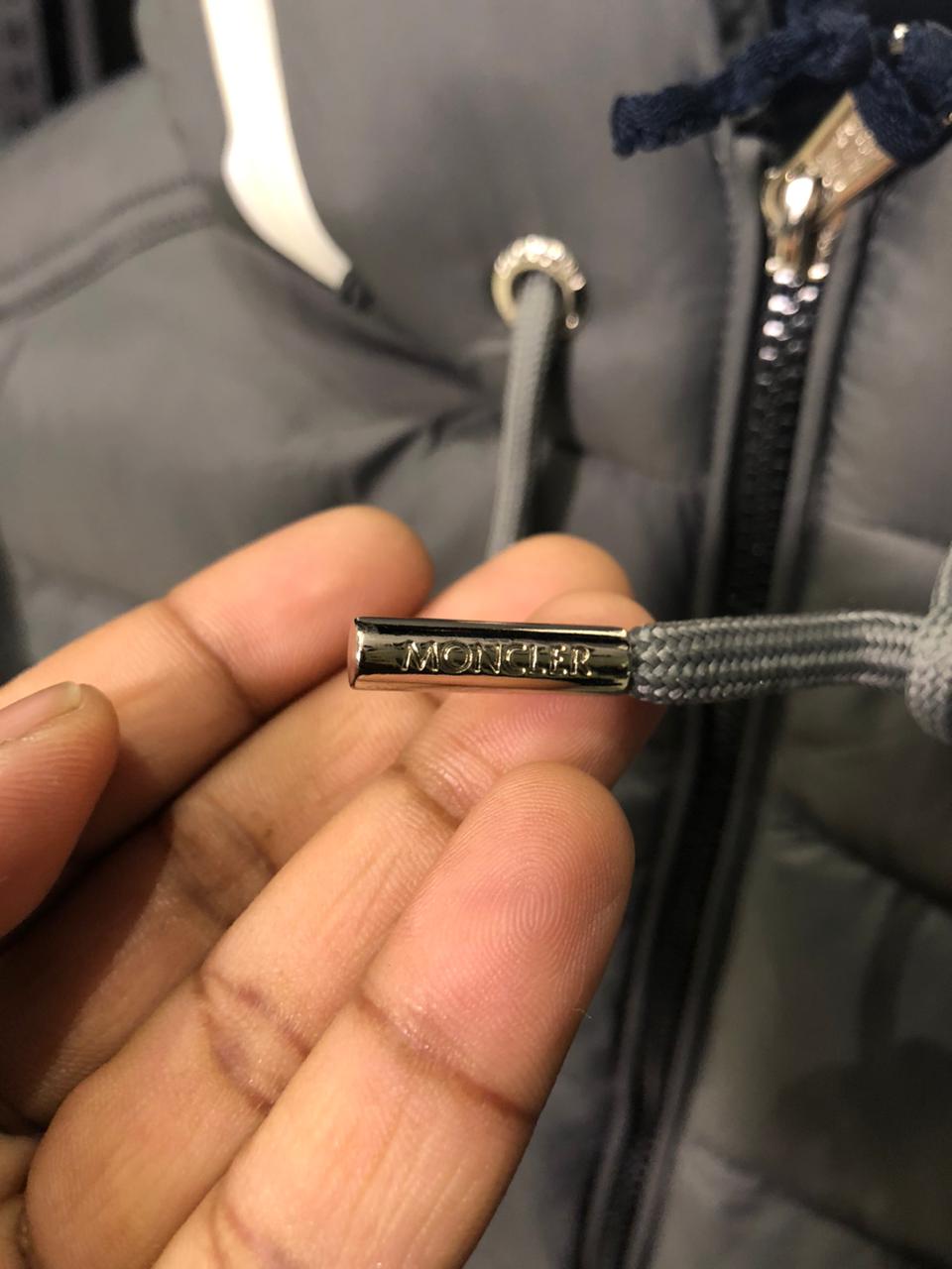 MN Cardamine Puffer Sleeveless Jacket Grey - Image 2